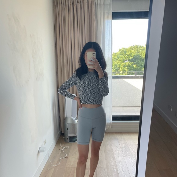 Club Monaco long sleeve crop top - Picture 2 of 4